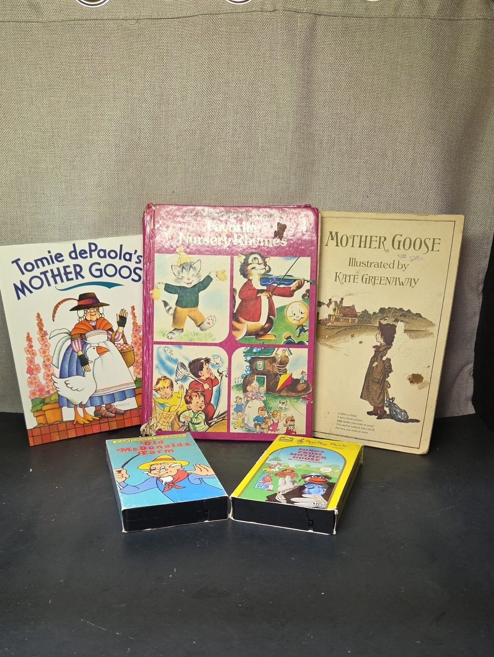 Mother Goose Nursery Rhymes Books And 2‎ Vhs Mother Goose, Old McDonslds Farm